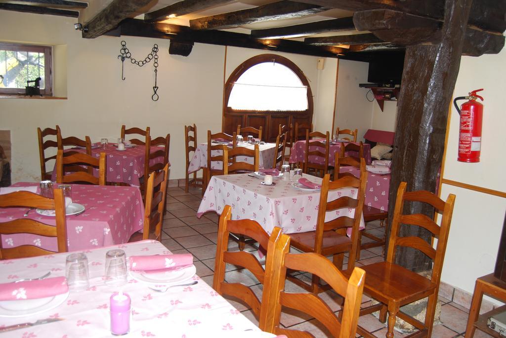 Hostal Ezkurra ภายนอก รูปภาพ