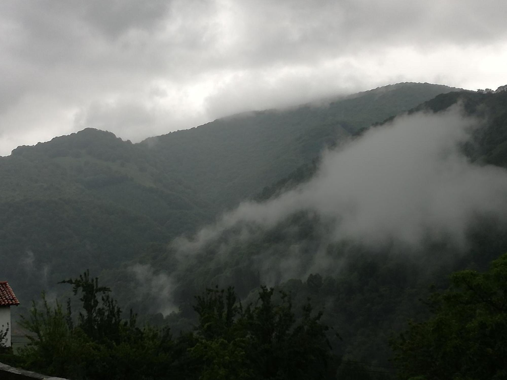 Hostal Ezkurra ภายนอก รูปภาพ